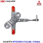 กลอนฝาท้าย MITSUBISHI CYCLONE / STRADA เปิดกลาง (1ชิ้น)